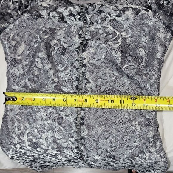 WHBM Metallic Lace Bell-Sleeve Shift Dress Women’s size 0 - Picture 10 of 14